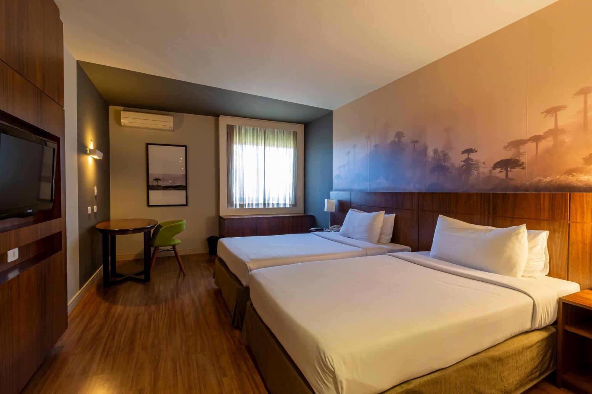 Hotel Cassino Tower Curitiba Aeroporto By Nacional Inn São José dos Pinhais Dış mekan fotoğraf
