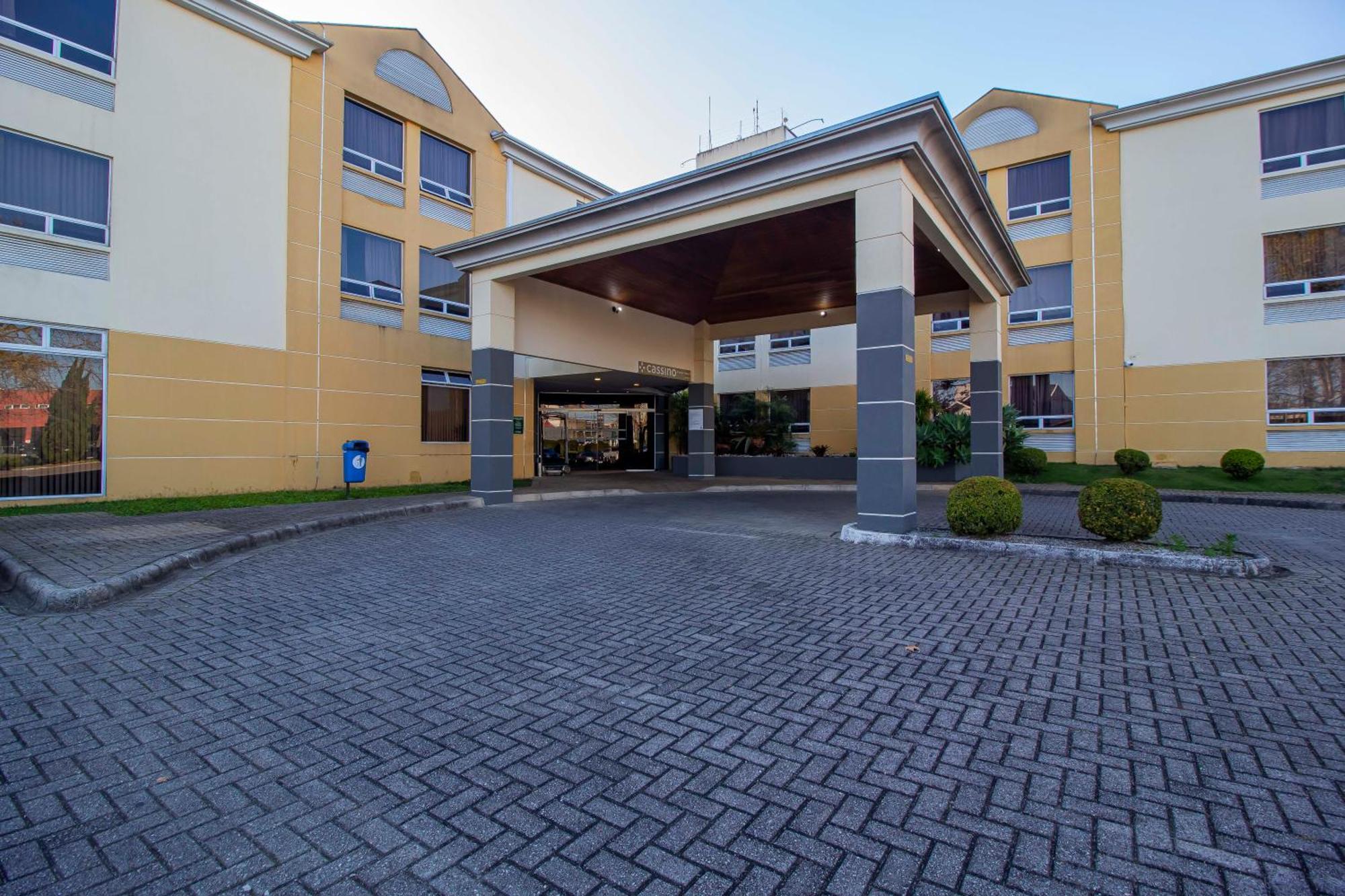 Hotel Cassino Tower Curitiba Aeroporto By Nacional Inn São José dos Pinhais Dış mekan fotoğraf