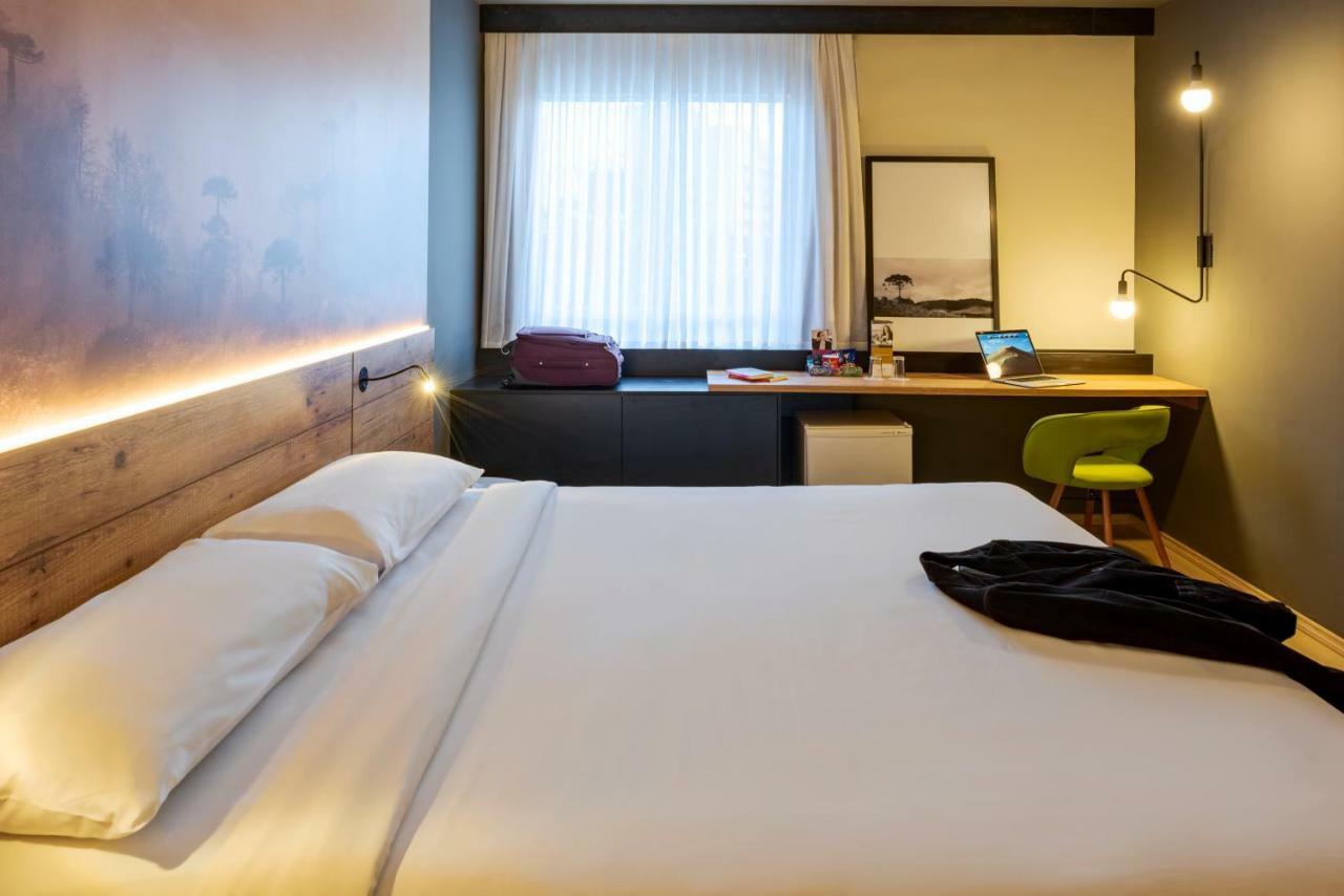 Hotel Cassino Tower Curitiba Aeroporto By Nacional Inn São José dos Pinhais Dış mekan fotoğraf